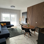 Apartman u Trogiru (Seget Donji) 80m2 – BAZEN, LIFT, POGLED NA MORE