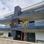 Apartman u Staroj Novalji 76m2 – POGLED NA MORE,TERASA,PODNO GRIJANJE