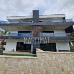 Apartman u Staroj Novalji 68m2 – POGLED NA MORE,TERASA,PODNO GRIJANJE